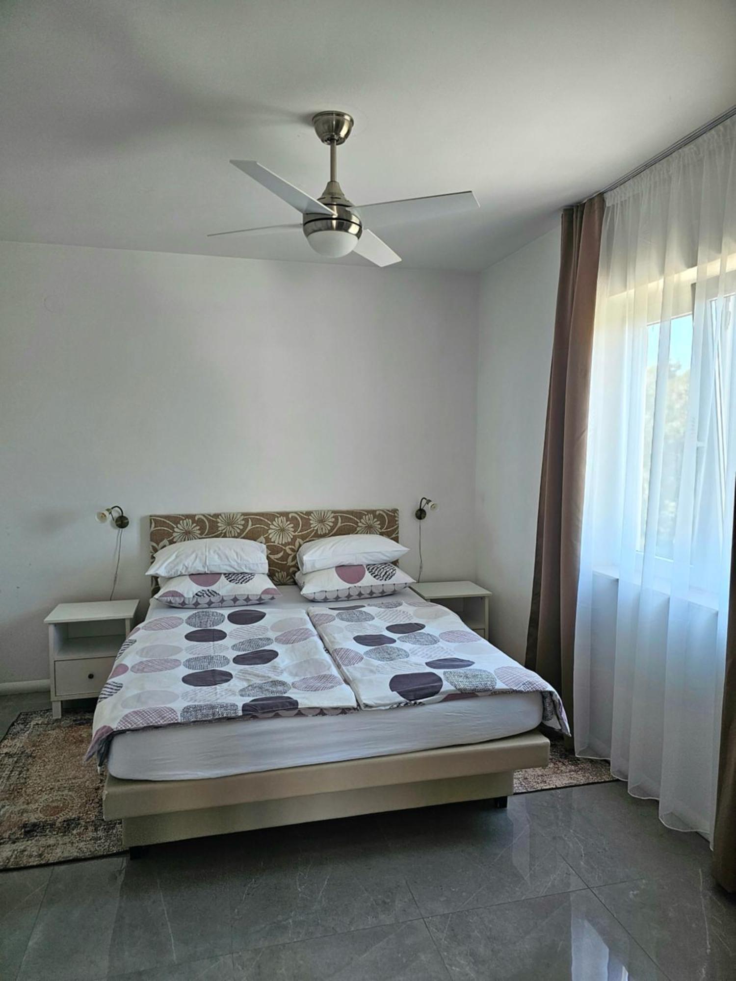 Red Coral Apartman